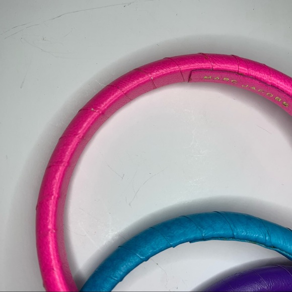 Marc Jacobs Wrapped Leather Bangles - Set of 3 - Picture 5 of 8